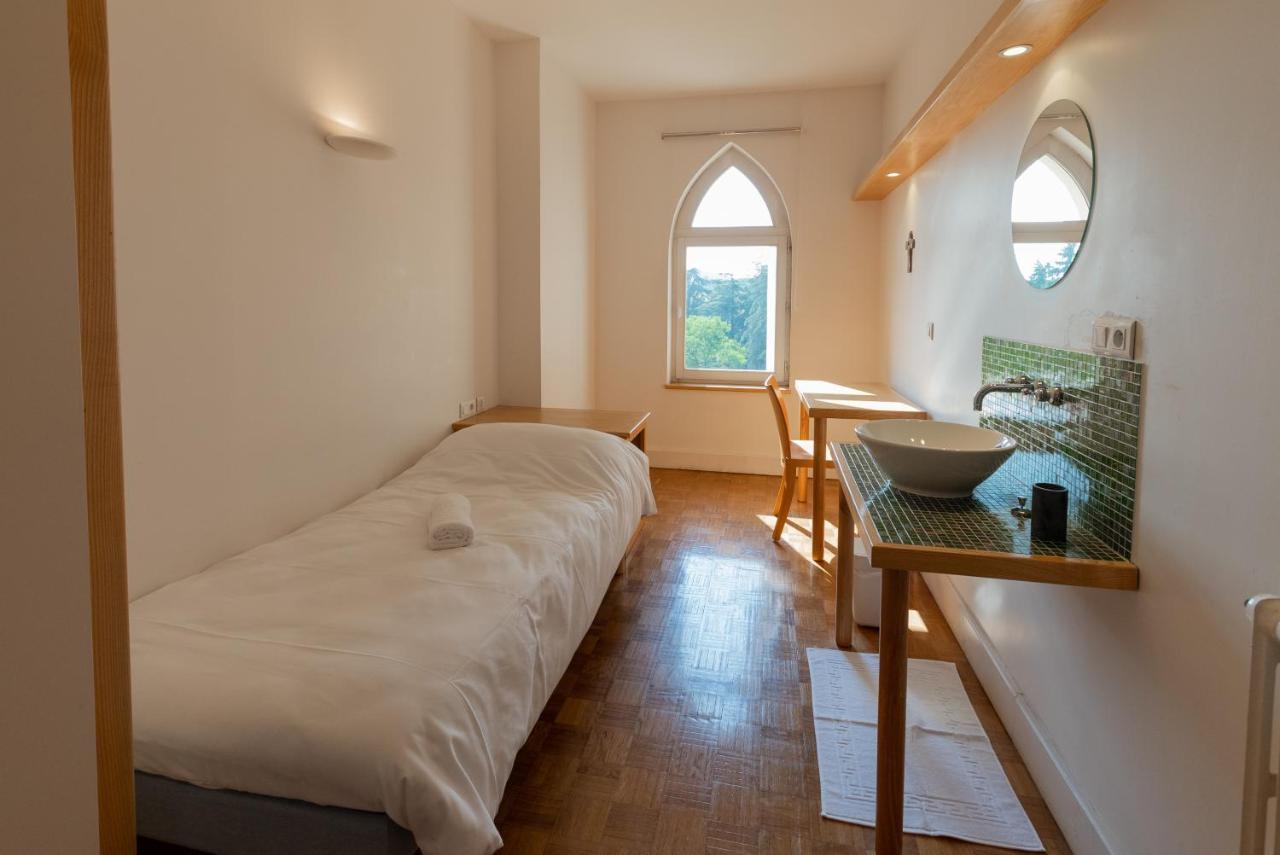 Hotellerie De L'Abbaye Bellegarde-Sainte-Marie Exteriör bild