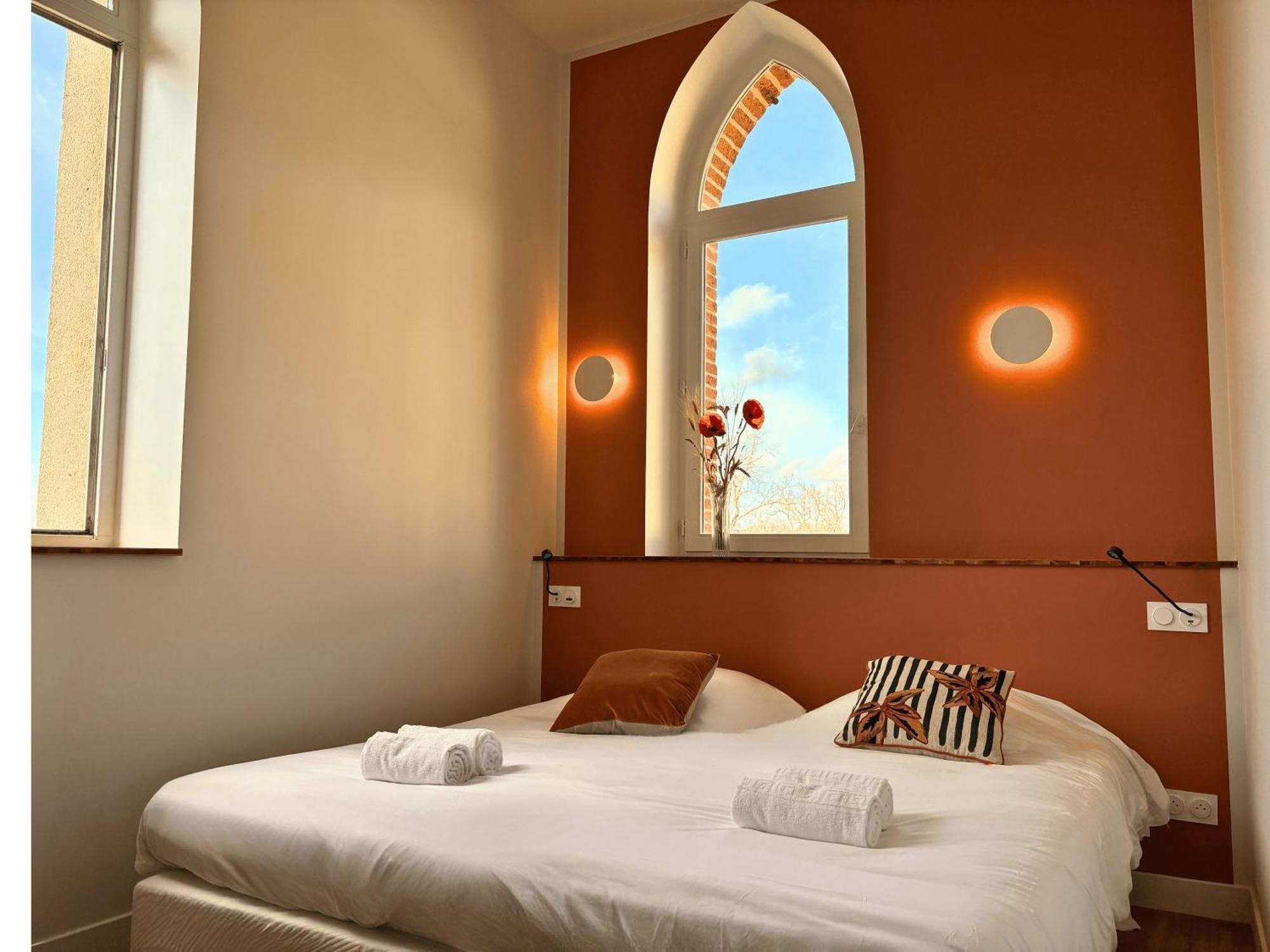 Hotellerie De L'Abbaye Bellegarde-Sainte-Marie Exteriör bild